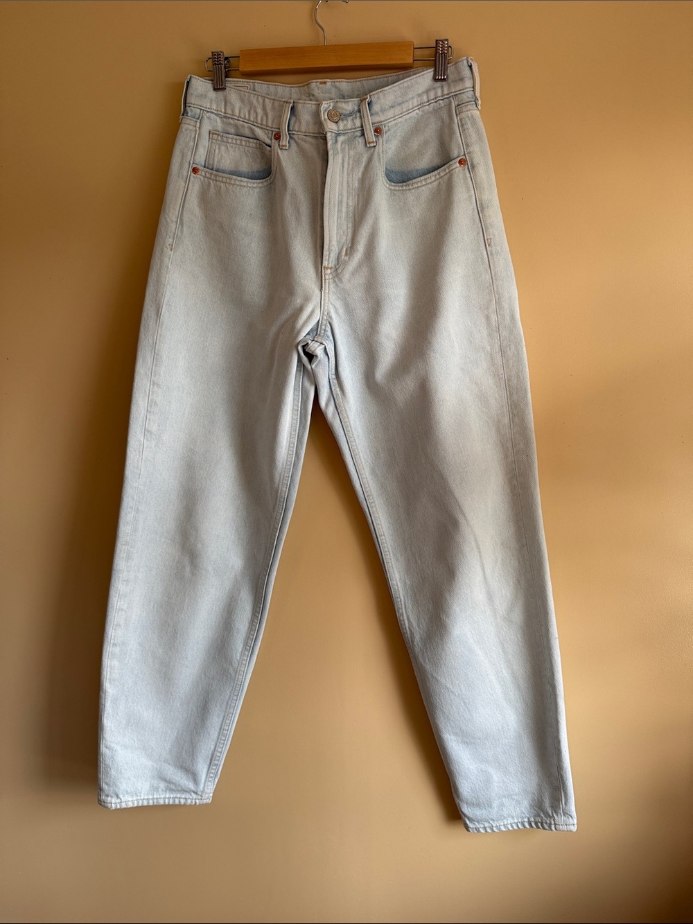 GAP Light Blue Relaxed Men’s Jeans